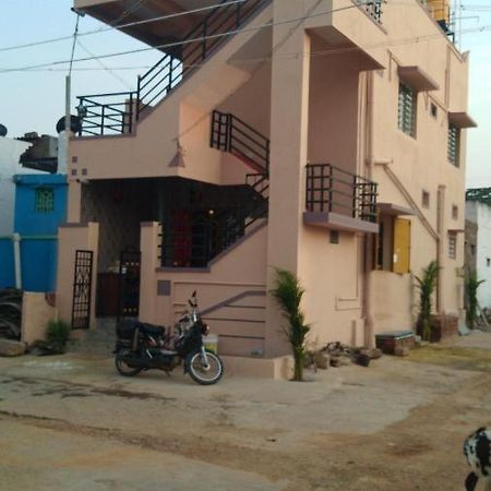 Druva Homestay 亨比 外观 照片